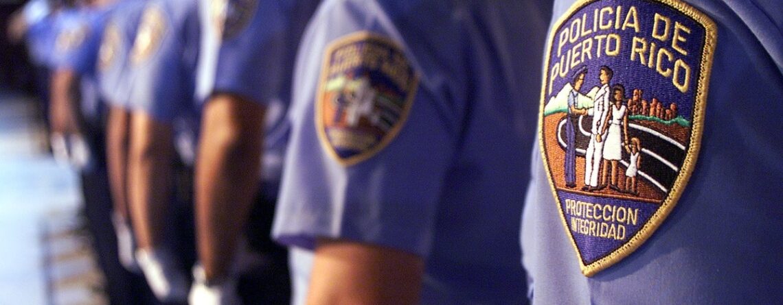 Puerto Rico. El gobierno y la Junta Fiscal llegan a un acuerdo sobre el retiro de los policías y la compensación de los maestros