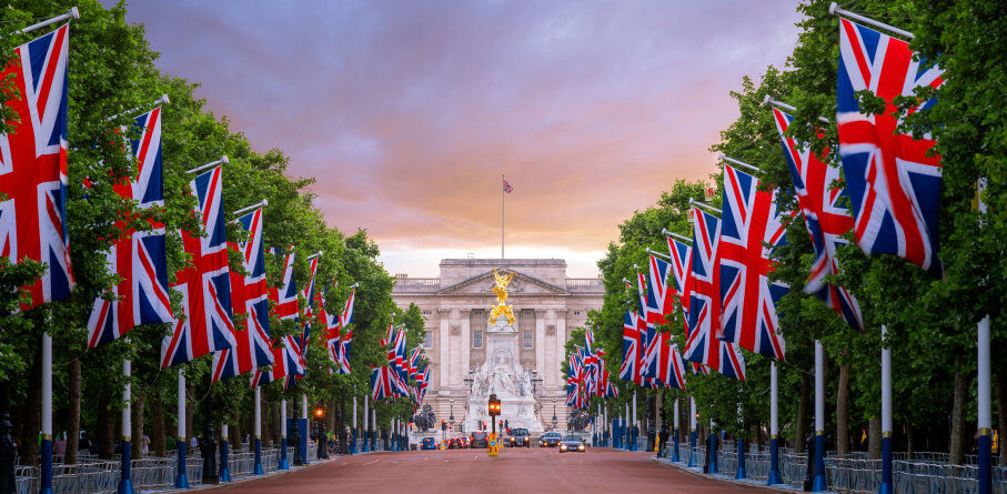 Top-Income Adjustments and Official Statistics on Income Distribution: The Case of the UK