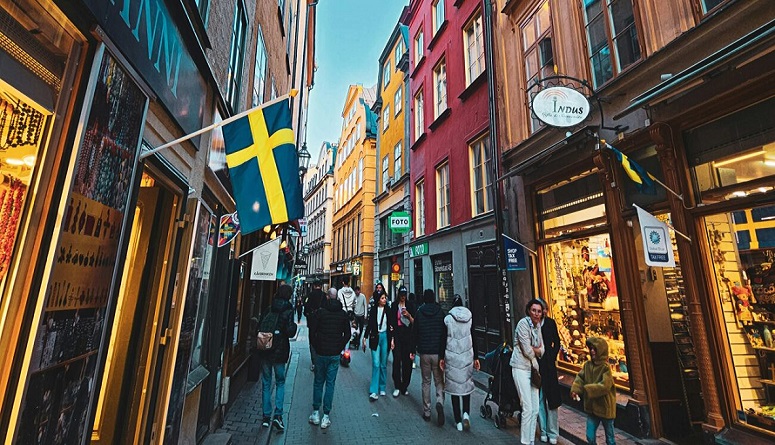 Pension and Entrepreneurship: Evidence from Sweden's Transition from Defined Benefit to Defined Contribution