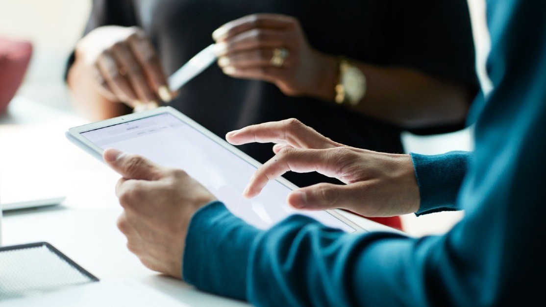AI in pensions raises governance challenge for trustees: Cartwright