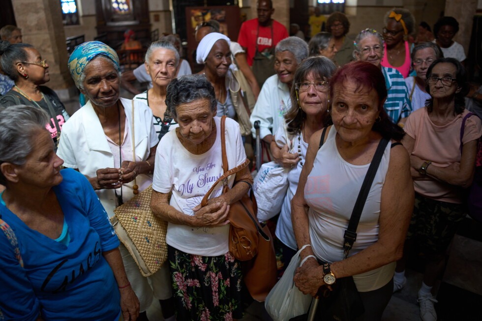 Cuba’s Elderly: Struggling Amid Sanctions and Economic Hardship