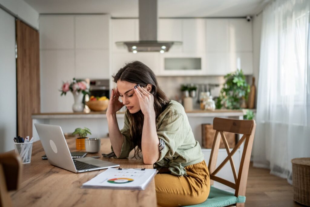 US. Retirement savings set record high — but so do hardship withdrawals: Vanguard