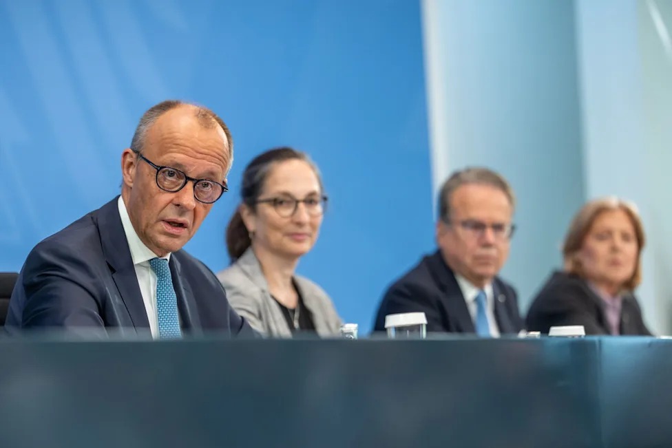 German pension commission proposes shift to Swedish-style fund