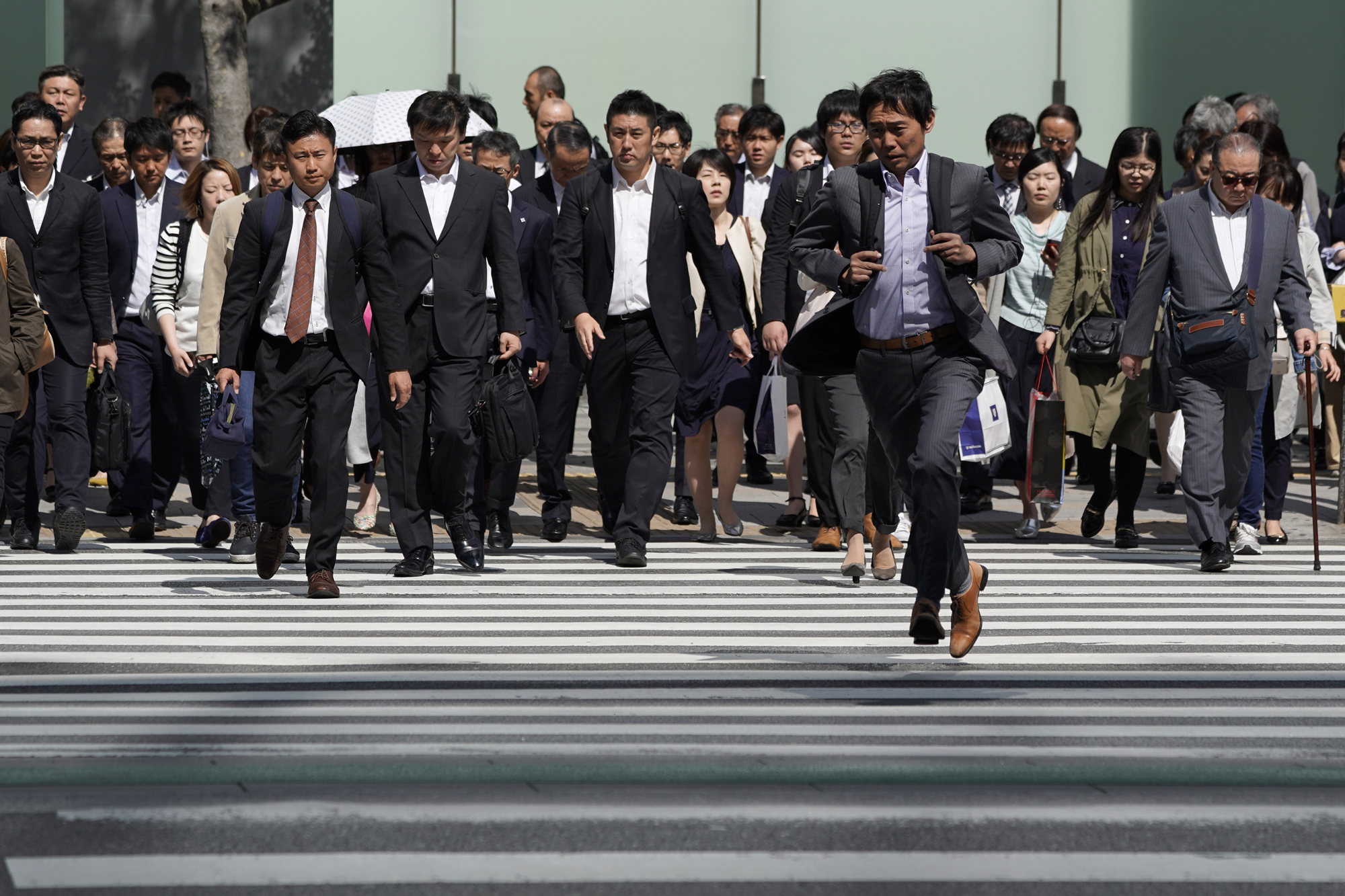 Why Hasn’t the Labor Shortage Pushed Up Real Wages?