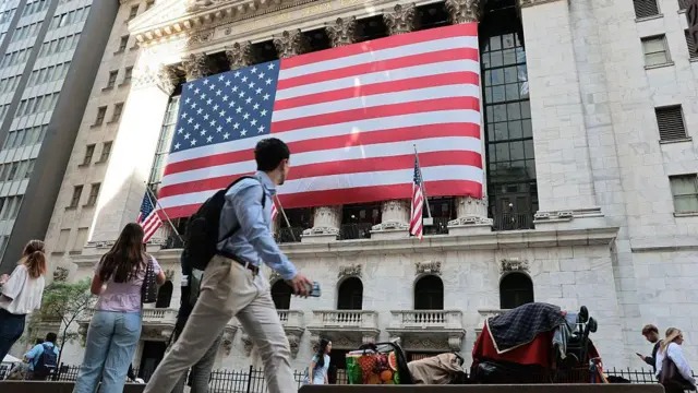 US. Policy Uncertainty Is Muddling Retirement Planning – and Advisors Are Just as Confused