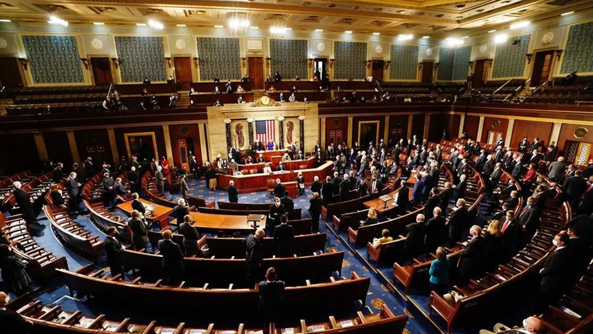 Ordinary Americans struggle to fund their 401(k) plans while plutocrats fill theirs with tax-free millions