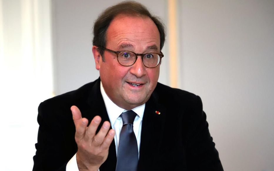 France. Pensions: François Hollande proposes a 63-year age, partial de-indexing, and a degree of capitalization