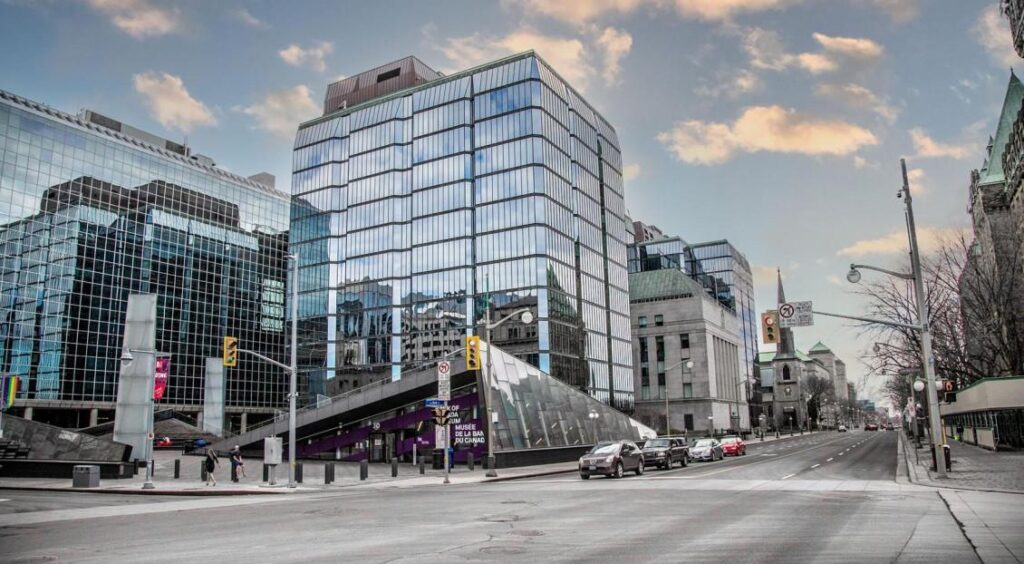 Why Canada's recession risk hinges on labour market outcomes