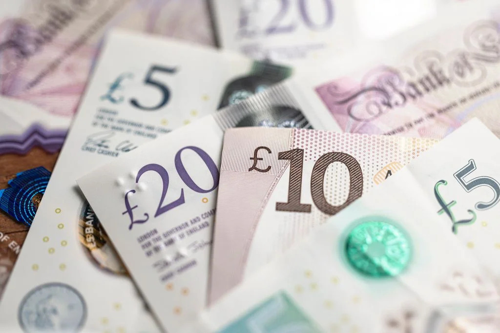 UK. FCA: Over 320,000 pension pots withdrawn at 8%+ rates and risk emptying pension pots