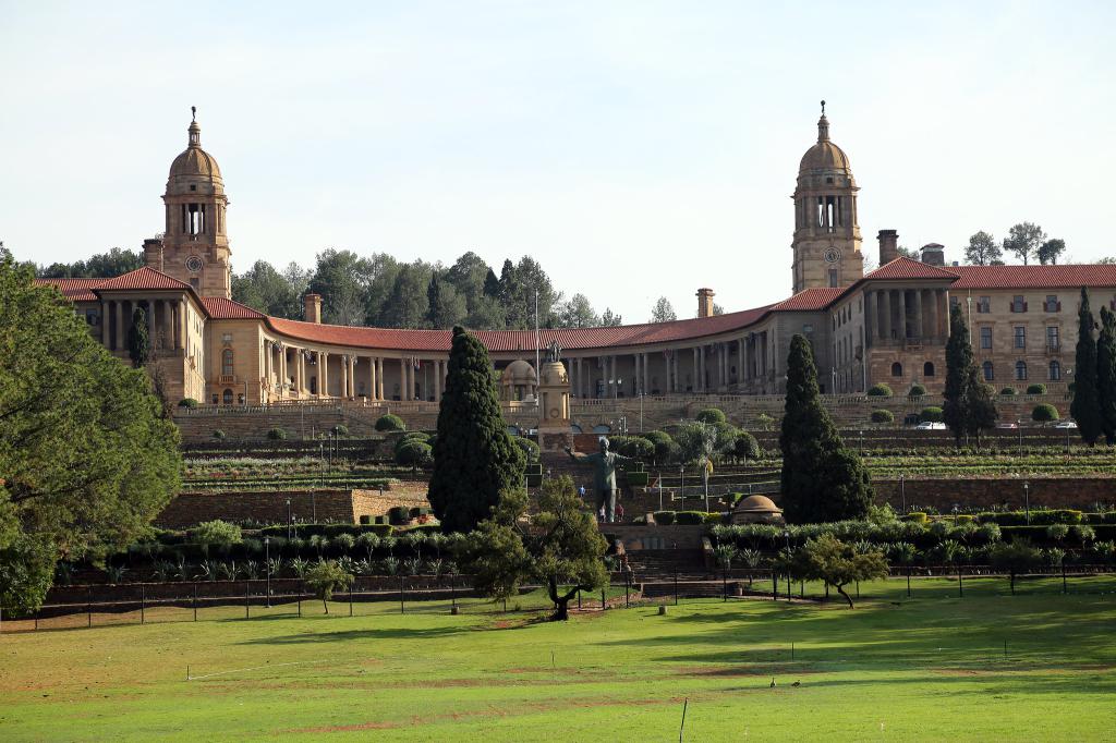 South Africa. Government workers pull R15-billion from retirement savings