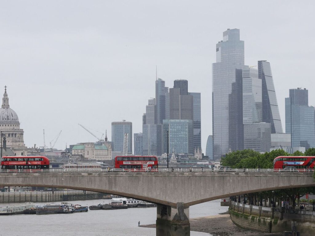 UK pensions regulator presses DC schemes on value and DB trustees on surplus