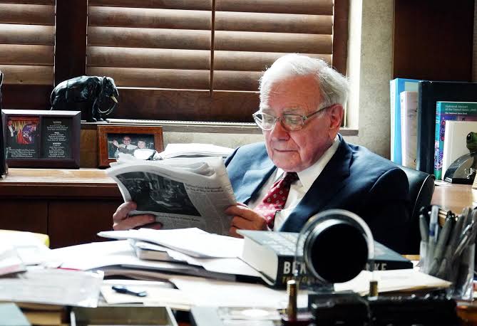 Warren Buffett’s 6 golden rules for investors after retirement