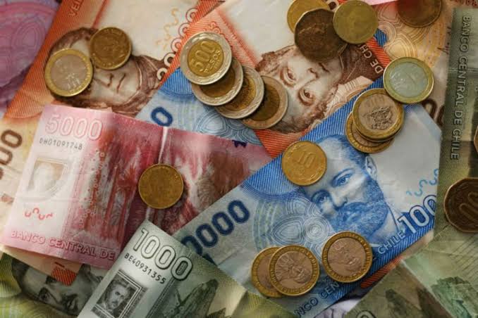 The Duration Gap: Value-at-Risk, Interest-Rate Swaps and the 2026 Losses of Chile's Most Conservative Pension Fund