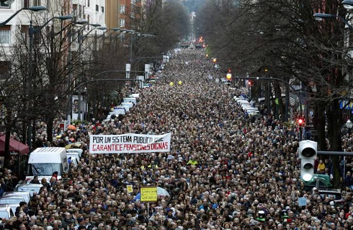 Spain. 25,000 rally in Madrid demanding state pension guarantees