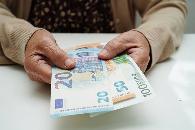 2025 European Pension Landscape: Comparing Amounts and Purchasing Power Across Countries